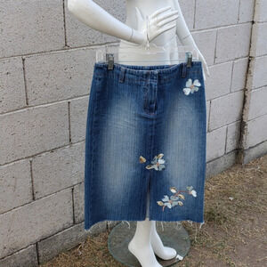Kenneth Cole Denim Floral‎ Embroidered Skirt Women'